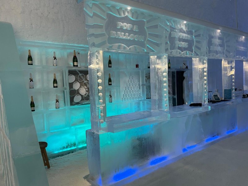 ICEHOTEL Bar